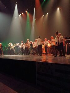 Salle comble à Lanester pour le spectacle des 60 ans de la confédération